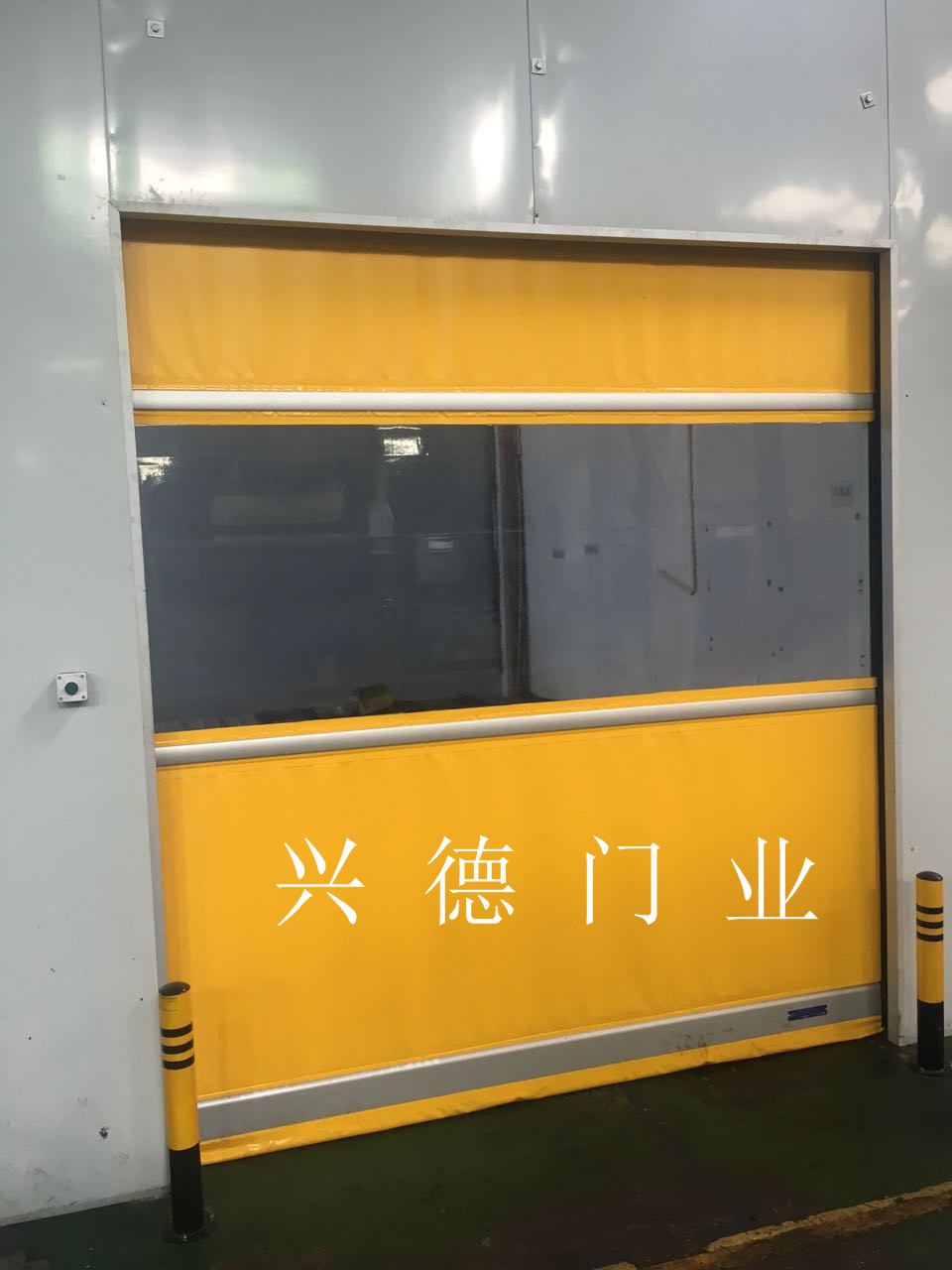 什么生產廠家定做硬質快速卷簾門質量好?