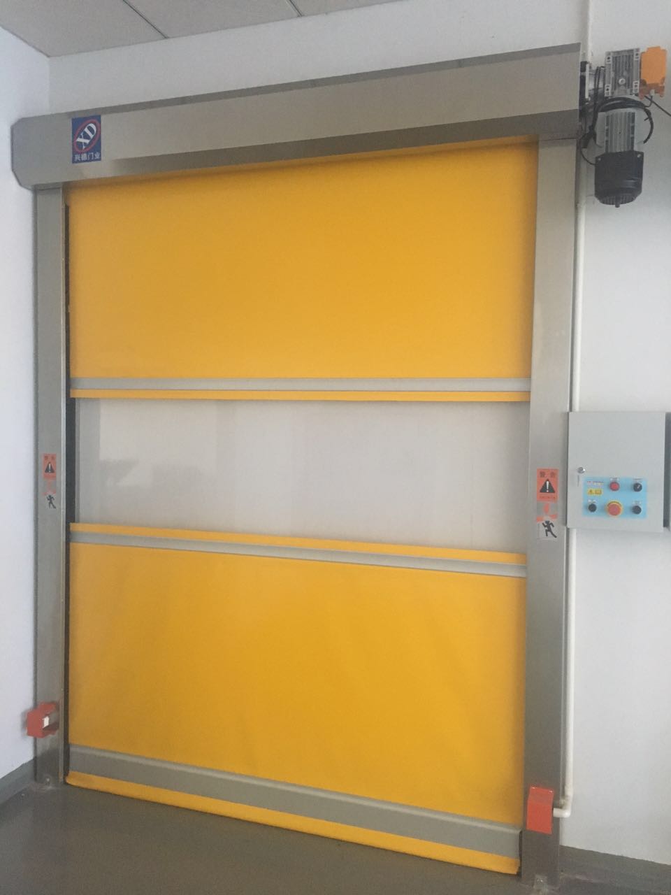 佛山快速卷簾門的厚度是多少?